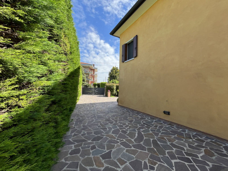 POJANA MAGGIORE: Questa splendida casa singola si trova nel centro di Pojana Maggiore, in luogo t...