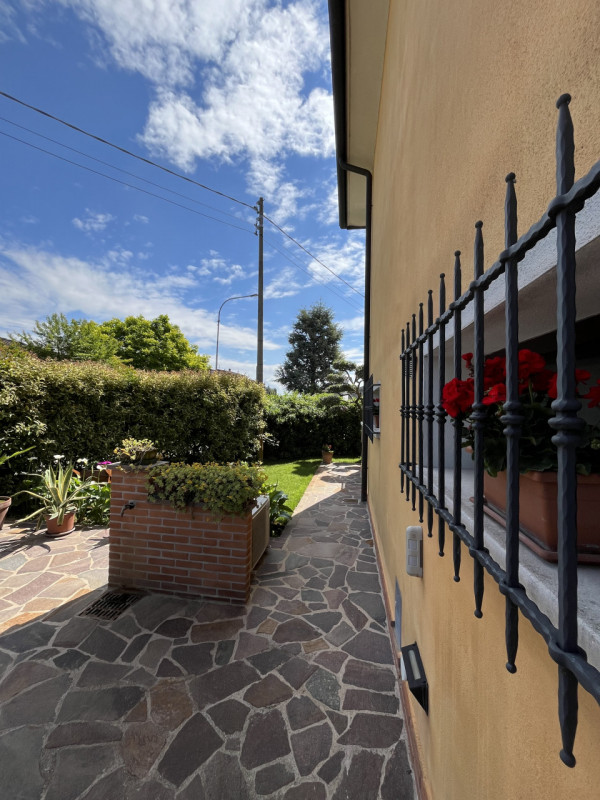 POJANA MAGGIORE: Questa splendida casa singola si trova nel centro di Pojana Maggiore, in luogo t...