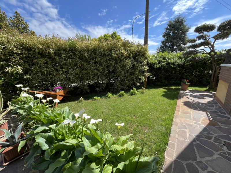 POJANA MAGGIORE: Questa splendida casa singola si trova nel centro di Pojana Maggiore, in luogo t...