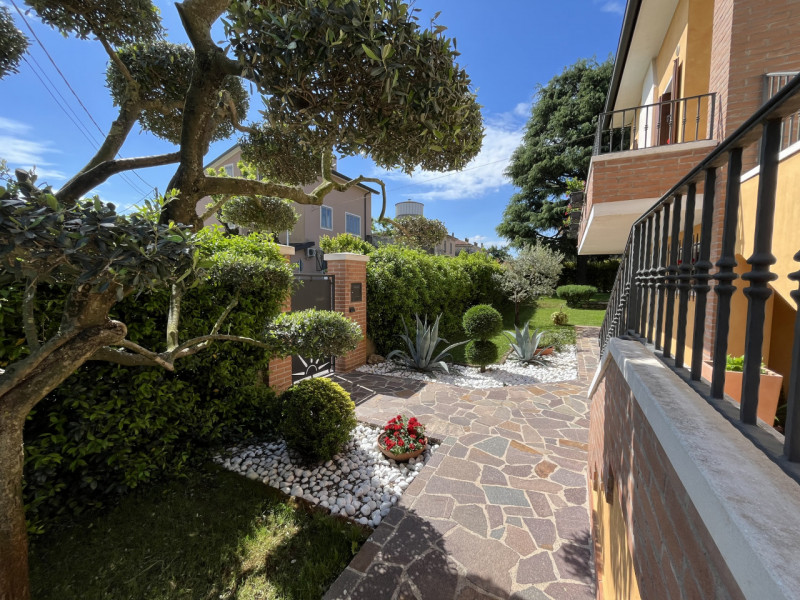 POJANA MAGGIORE: Questa splendida casa singola si trova nel centro di Pojana Maggiore, in luogo t...