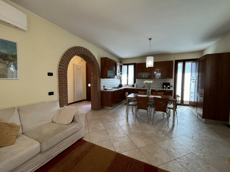 POJANA MAGGIORE: Questa splendida casa singola si trova nel centro di Pojana Maggiore, in luogo t...