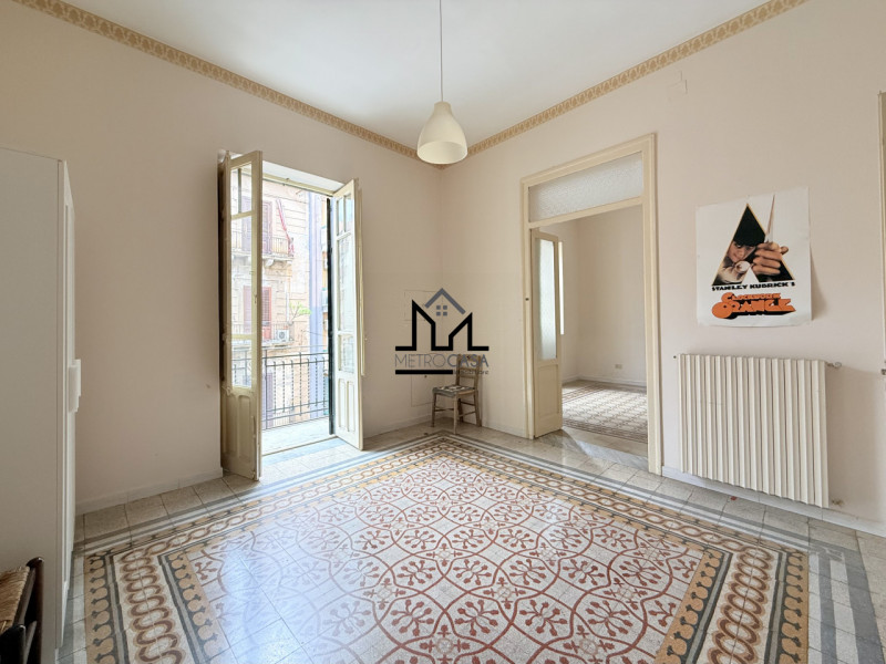 Palermo Affitto Appartamento pentalocale