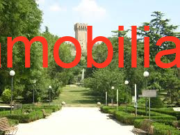 In vendita esclusiva presso la nostra agenzia immobiliare, proponiamo un affascinante palazzo sto...