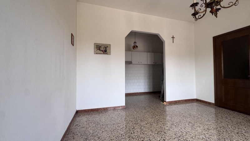 Casa singola con ampio giardino a Stanghella (confini Solesino);

Proponiamo in vendita casa sing...