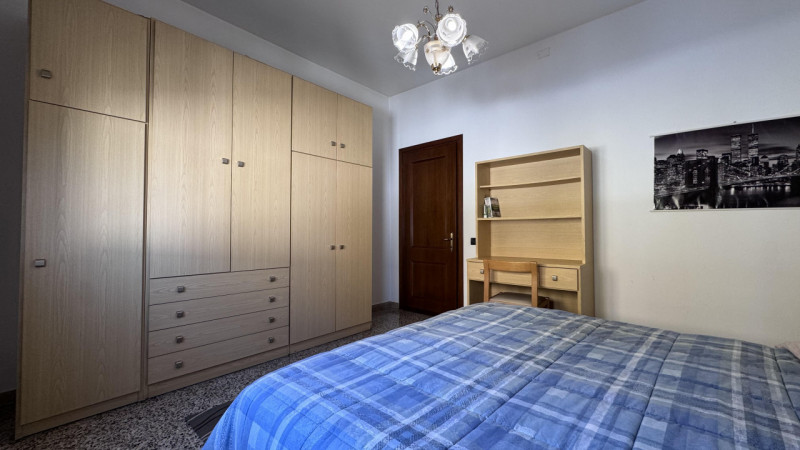 Casa singola con ampio giardino a Stanghella (confini Solesino);

Proponiamo in vendita casa sing...