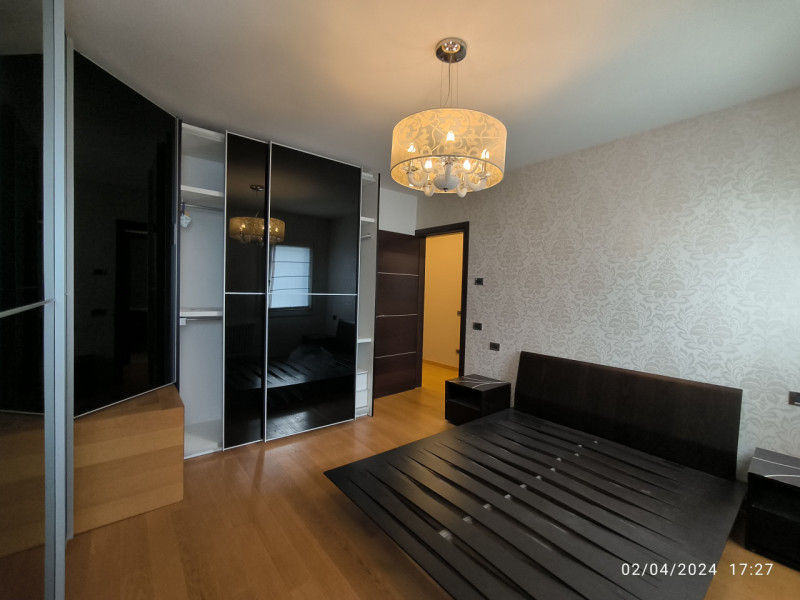 VILLORBA: LANCENIGO

In ottimo contesto residenziale vendesi bifamiliare ristrutturata nel 2007, ...