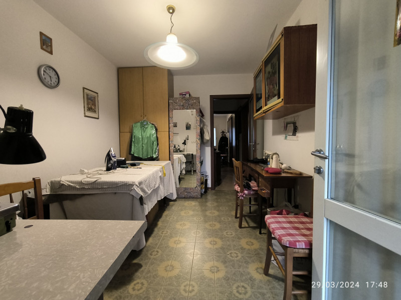 VILLORBA: LANCENIGO

In ottimo contesto residenziale vendesi bifamiliare ristrutturata nel 2007, ...