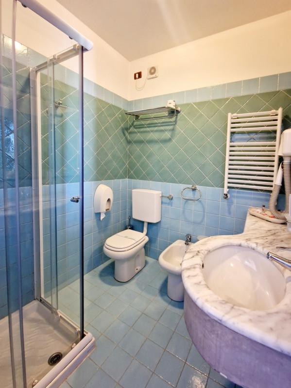 Proponiamo in vendita a Stanghella, bellissimo albergo recentemente ristrutturato, ubicato in un ...