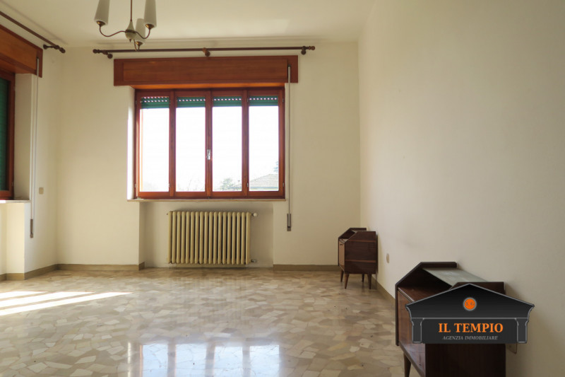 Vieni a scoprire questa meravigliosa casa situata in una tranquilla zona di Villaverla , circonda...