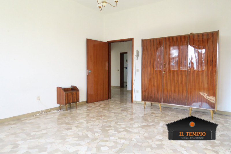 Vieni a scoprire questa meravigliosa casa situata in una tranquilla zona di Villaverla , circonda...