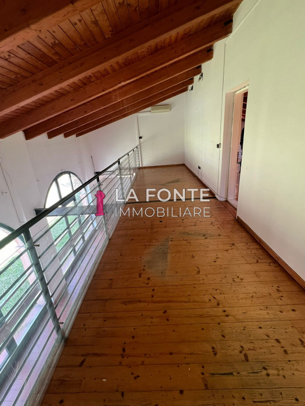 Padova, Camin Uffici prestigiosi in Barchessa Ristrutturata Unità indipendente con ingresso da Co...