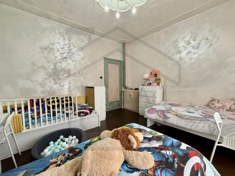 MONTEGROTTO TERME - Nel cuore di Montegrotto Terme, lungo il viale principale e in una posizione ...