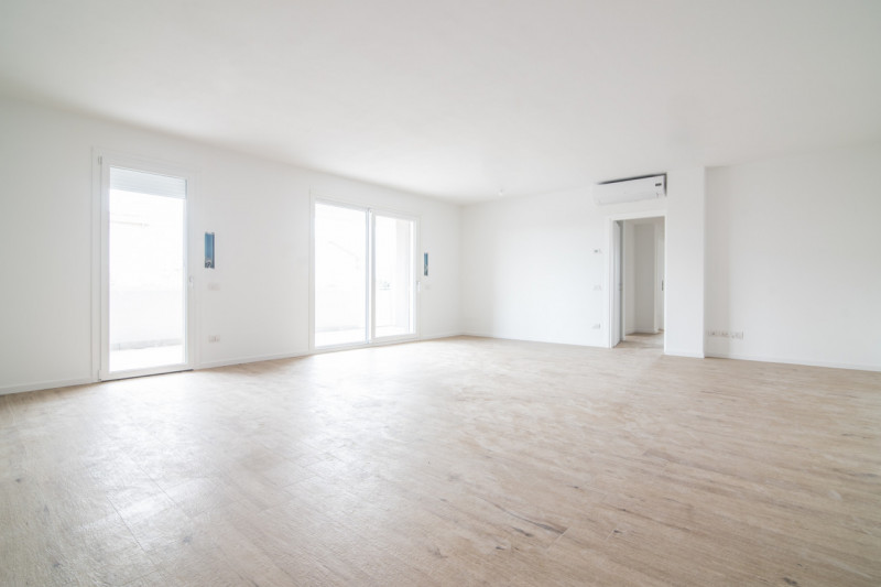 Cartura, zona Cagnola, si propone in vendita una villetta DI PROSSIMA COSTRUZIONE. Su lotto di 61...