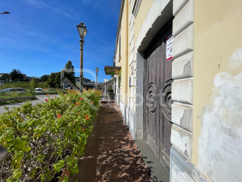 Negozi in Affitto a Salerno