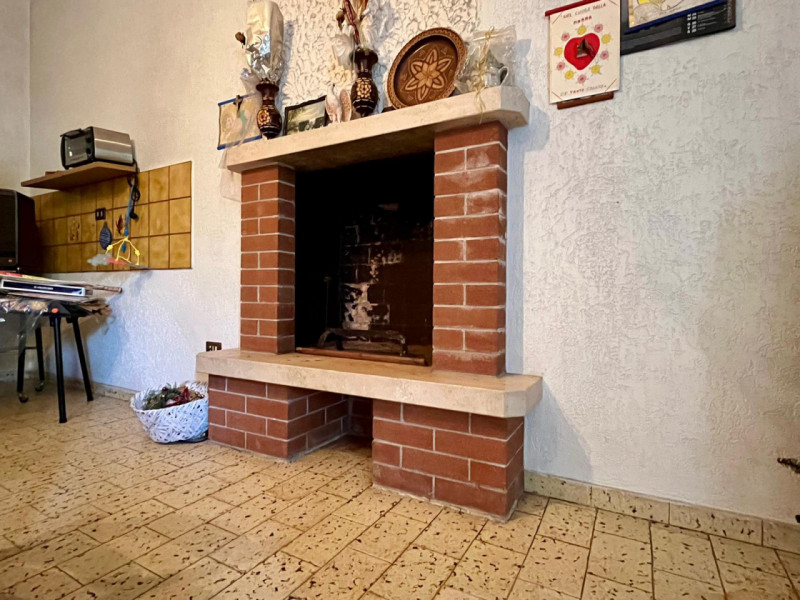 Questa casa di campagna a Campiglia dei Berici rappresenta veramente un'opportunità unica, sempre...