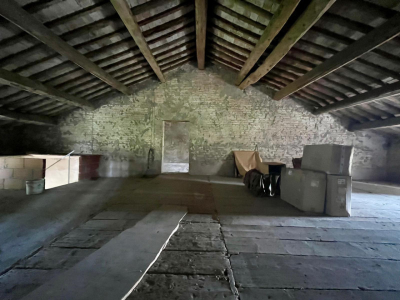 Questa casa di campagna a Campiglia dei Berici rappresenta veramente un'opportunità unica, sempre...