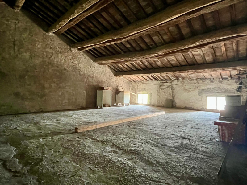 Questa casa di campagna a Campiglia dei Berici rappresenta veramente un'opportunità unica, sempre...