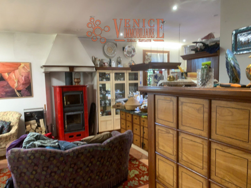 VENICE IMMOBILIARE – per informazioni e visite contattare esclusivamente VINCENZO al 376 203 4528...