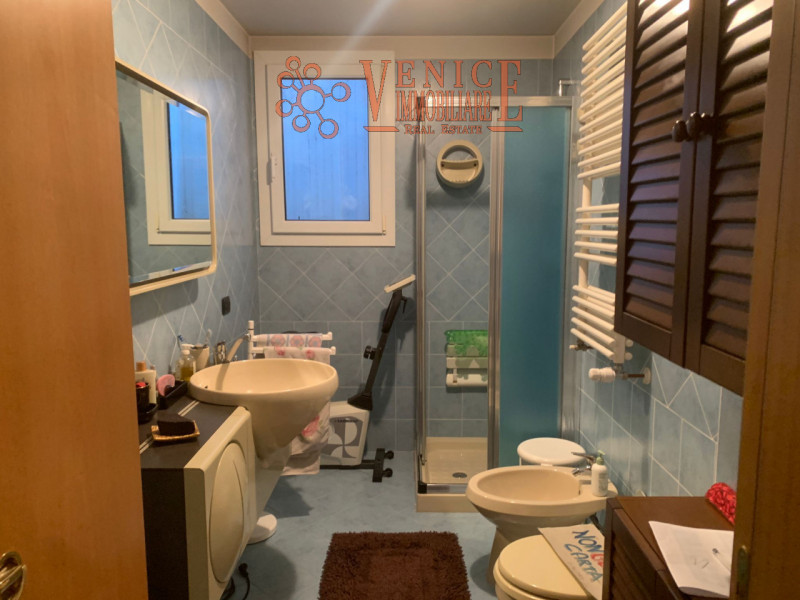 VENICE IMMOBILIARE – per informazioni e visite contattare esclusivamente VINCENZO al 376 203 4528...