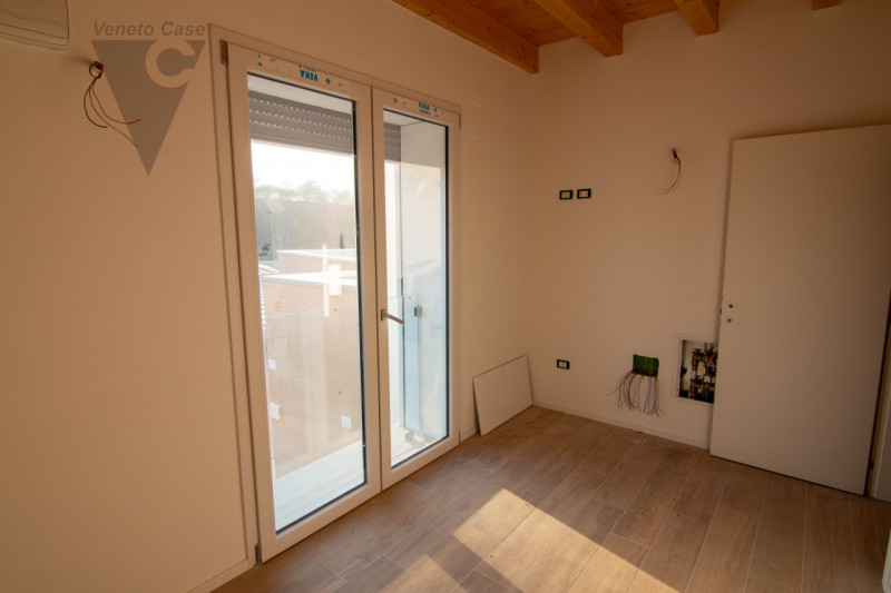 Poco distante dal centro di Piove di Sacco ma in posizione strategica per i principali servizi, p...