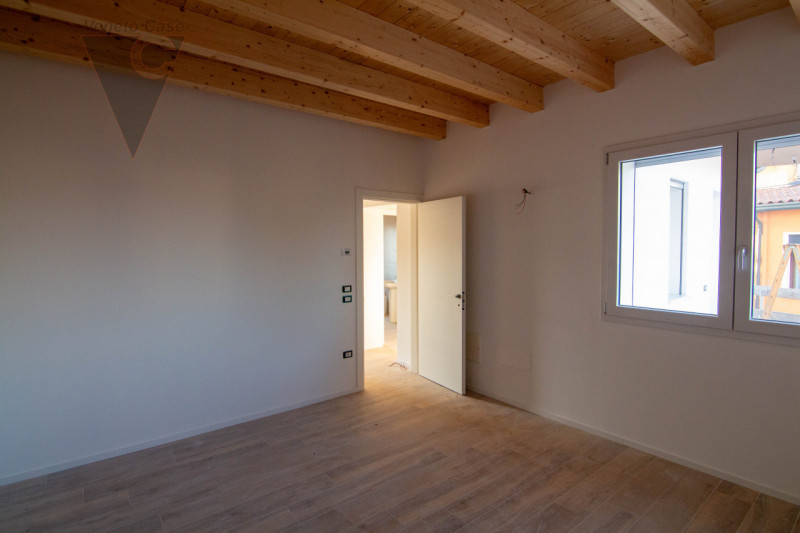 Poco distante dal centro di Piove di Sacco ma in posizione strategica per i principali servizi, p...