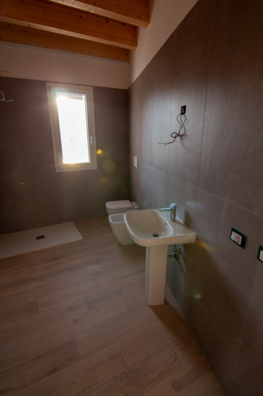 Poco distante dal centro di Piove di Sacco ma in posizione strategica per i principali servizi, p...