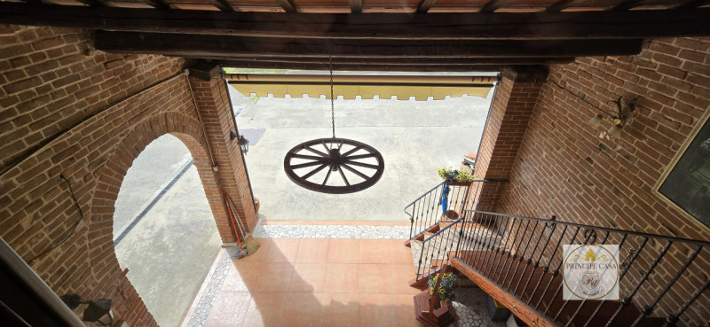 Rif. S383 - Proponiamo in vendita rustico singolo parzialmente ristrutturato in posizione apparta...