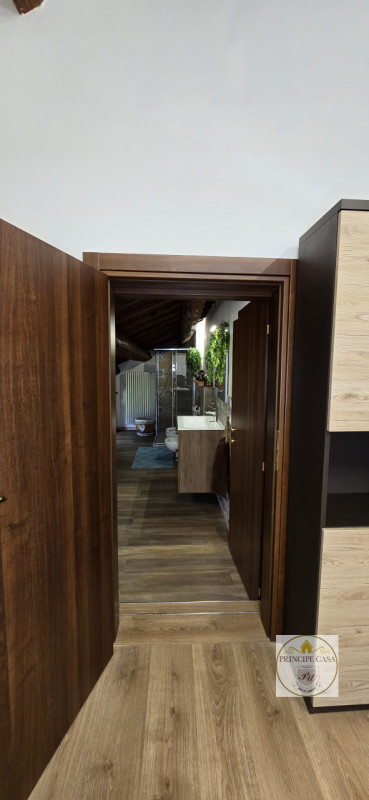 Rif. S383 - Proponiamo in vendita rustico singolo parzialmente ristrutturato in posizione apparta...