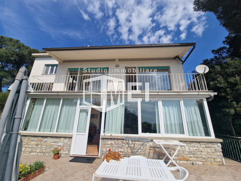 Villa in vendita a Quercianella, Livorno (LI)