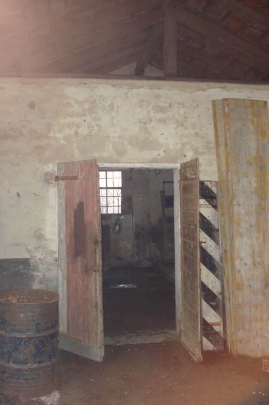 Spazioso fabbricato attualmente ad uso magazzino, da ristrutturare, in vendita a Santa Giustina I...