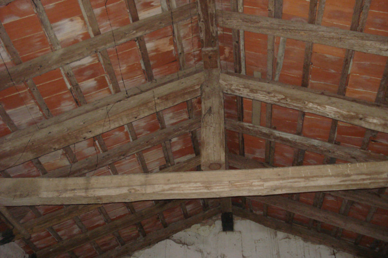 Spazioso fabbricato attualmente ad uso magazzino, da ristrutturare, in vendita a Santa Giustina I...