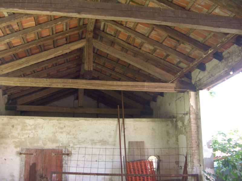 Spazioso fabbricato attualmente ad uso magazzino, da ristrutturare, in vendita a Santa Giustina I...