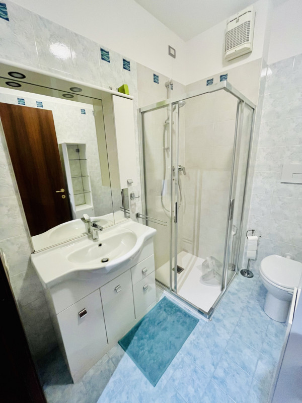 INFO E/O APPUNTAMENTO SOLO TRAMITE MAIL SULL' OFFERTA DI LOCAZIONE SOLO SE ANCORA DISPONIBILE. tg...