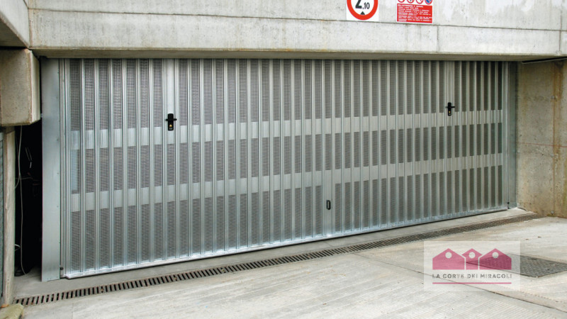 SAN MARCO: PROPONIAMO IN VENDITA GARAGE DOPPIO CON CANTINA SITUATO AL PIANO SEMINTERRATO, POSSIBI...