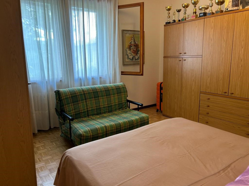 Guizza: all'inizio del quartiere Guizza, In ottimo condominio, a due passi da tram e tutti i serv...