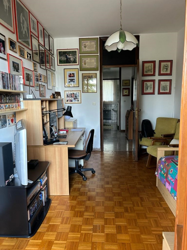 Guizza: all'inizio del quartiere Guizza, In ottimo condominio, a due passi da tram e tutti i serv...