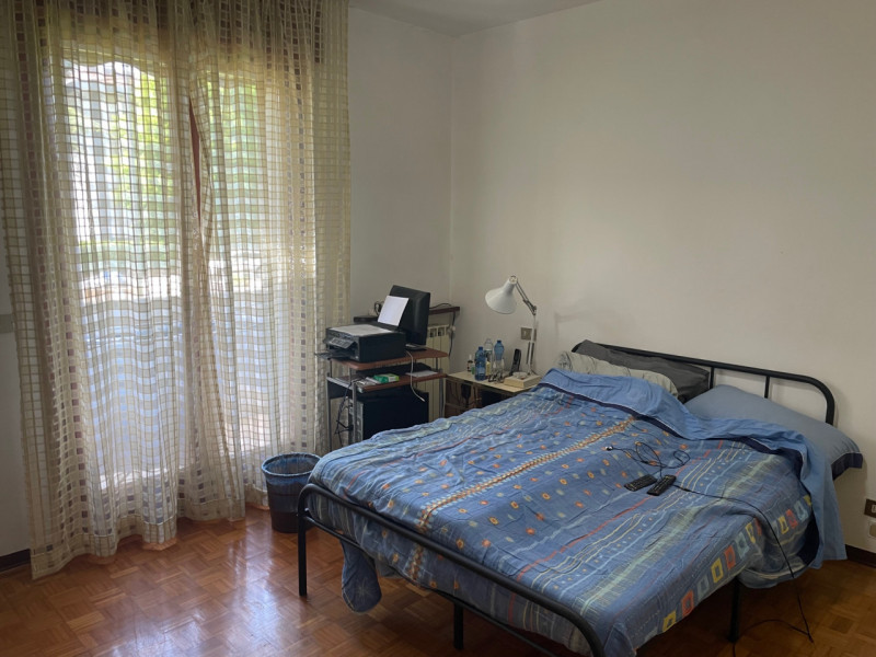 PADOVA - SELVAZZANO DENTRO, proponiamo in vendita un appartamento quadrilocale situato in una zon...