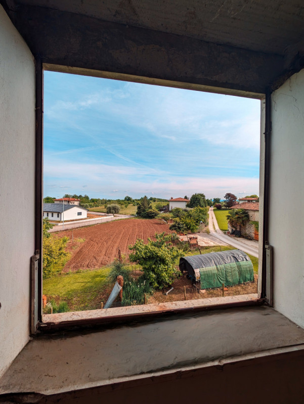 Colceresa - Casa indipendente con giardino e garage € 189.000,00

RIF FBT29 - Unica immobiliare, ...