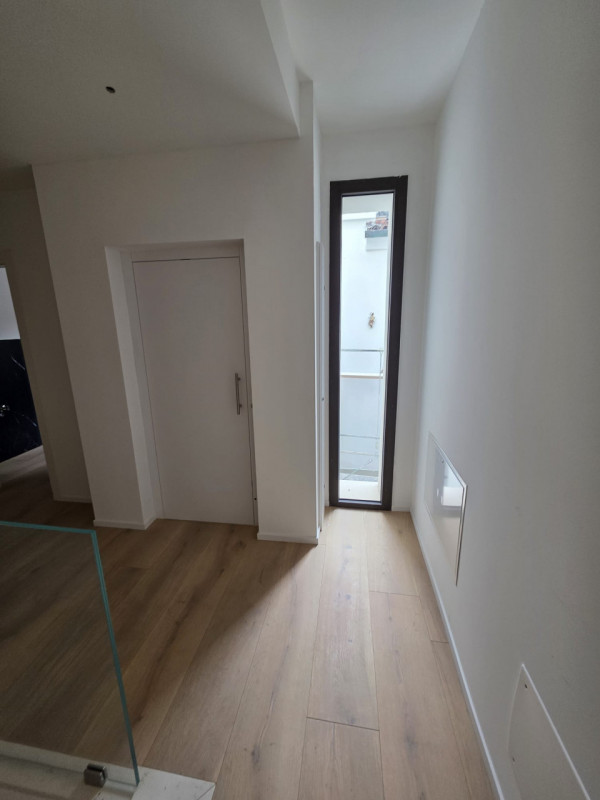 Scopri questa magnifica casa singola terratetto, situata nel cuore storico del Carmine, a pochi p...