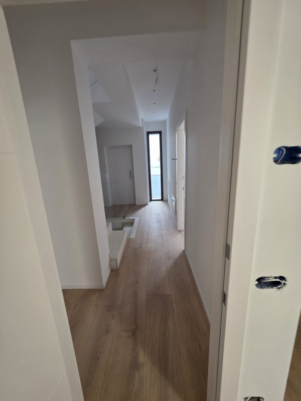 Scopri questa magnifica casa singola terratetto, situata nel cuore storico del Carmine, a pochi p...