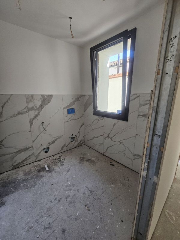 Scopri questa magnifica casa singola terratetto, situata nel cuore storico del Carmine, a pochi p...