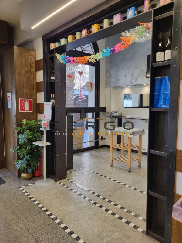 (Per INFO Cristina 3389226442) NOSTRA ESCLUSIVA. In zona centralissima, nel centro storico tra la...