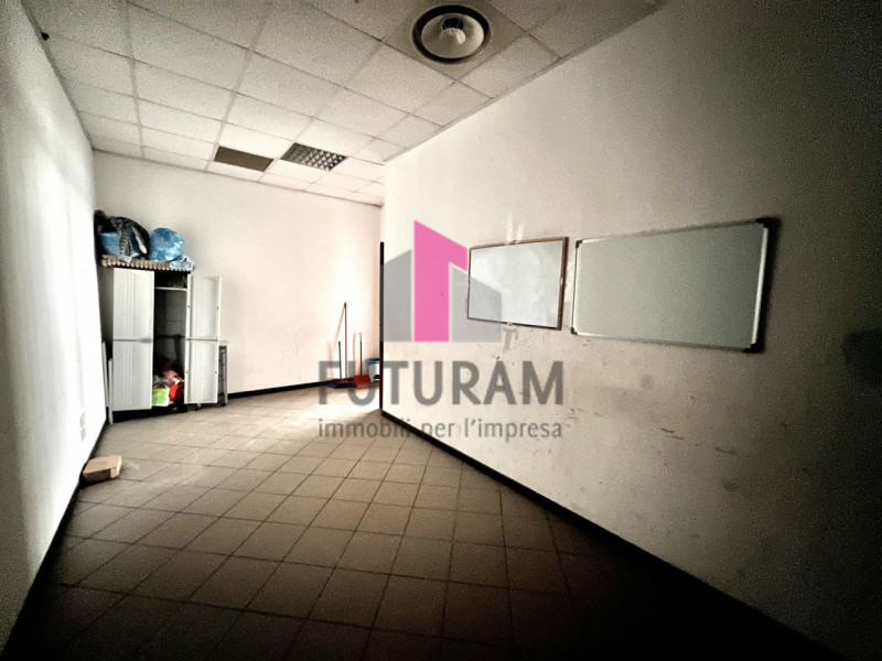 VICENZA OVEST – RIF.541FUTURAM- PER INFO 0444-310220 / 392-9183796

Comodo al casello autostradal...