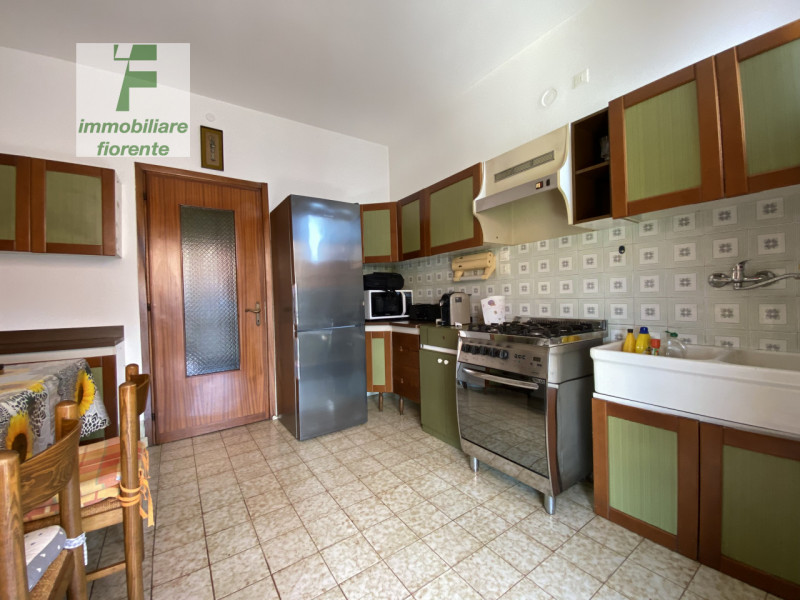 Nel cuore di PADOVA, nella prestigiosa zona di SACRO CUORE. L'immobile si trova al 3° ED ULTIMO P...