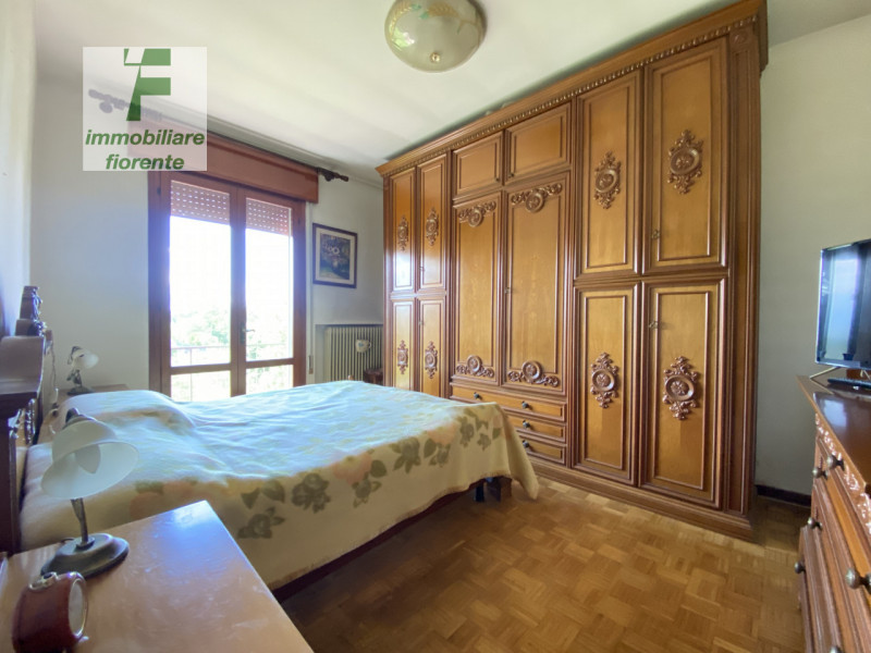 Nel cuore di PADOVA, nella prestigiosa zona di SACRO CUORE. L'immobile si trova al 3° ED ULTIMO P...