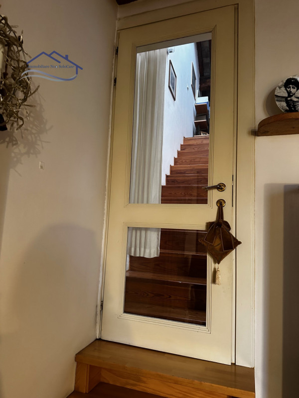 ZONA SAVONAROLA - Nel cuore del centro storico si propone elegante soluzione abitativa all'ultimo...