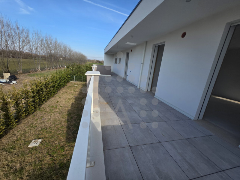 Una prestigiosa villa in corso di costruzione immersa nel verde, comoda al centro di Abano Terme ...