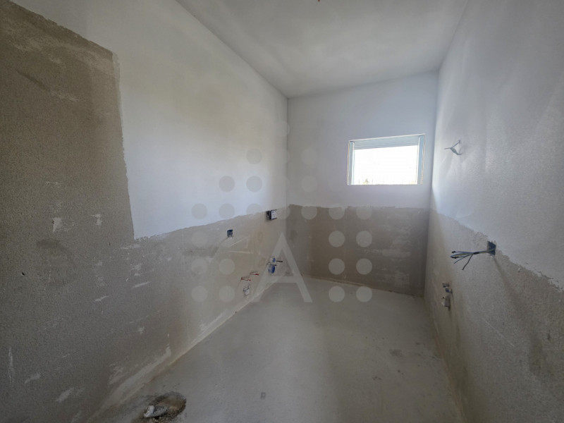 Una prestigiosa villa in corso di costruzione immersa nel verde, comoda al centro di Abano Terme ...