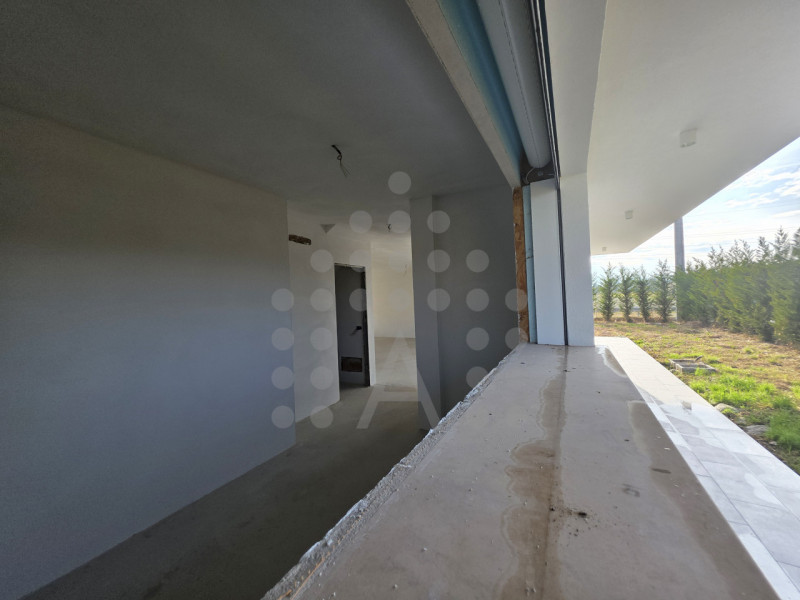 Una prestigiosa villa in corso di costruzione immersa nel verde, comoda al centro di Abano Terme ...