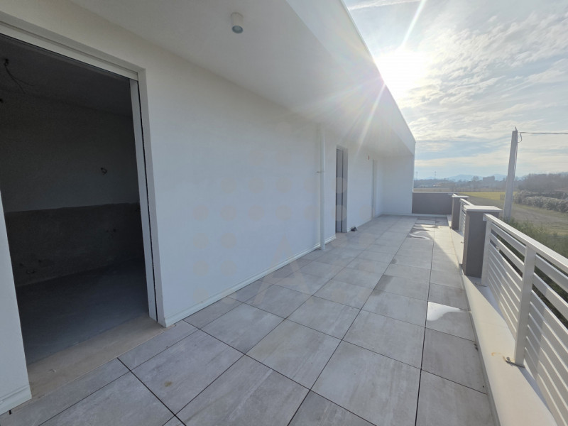 Una prestigiosa villa in corso di costruzione immersa nel verde, comoda al centro di Abano Terme ...